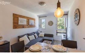 Studio Cosy Isard P2000